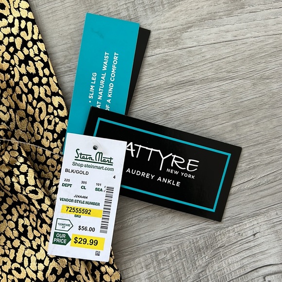 NWT Gold Cheetah Print Leggings - Picture 3 of 4